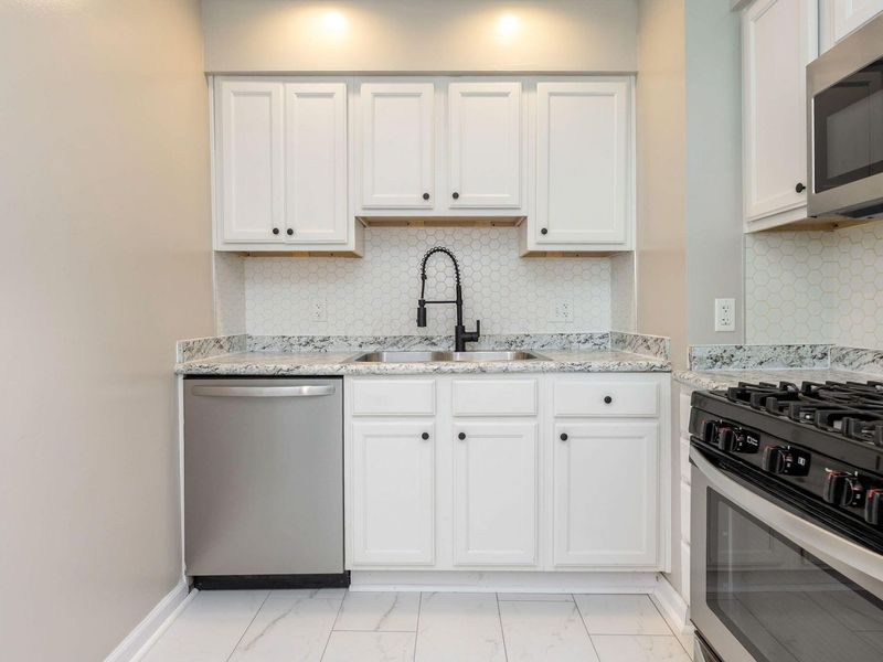 2908 Norwood Street, Columbus, OH 43224 Photo 12