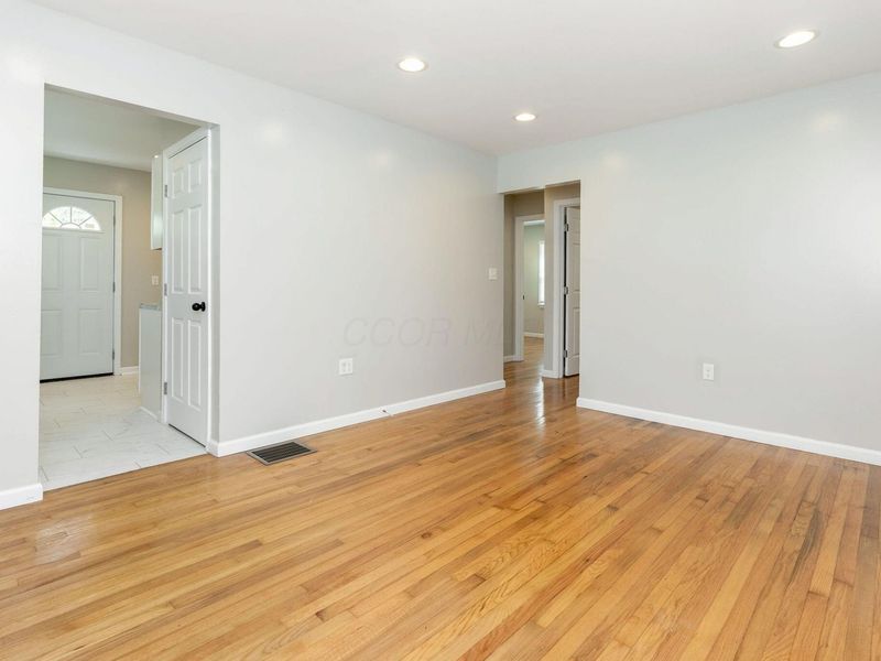 2908 Norwood Street, Columbus, OH 43224 Photo 8