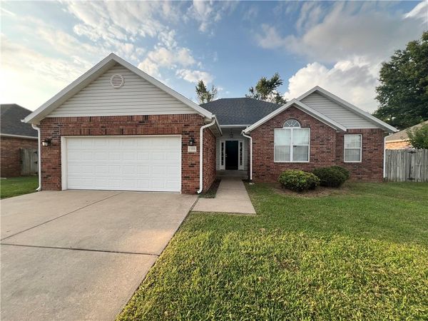 1308 Hunter Ridge , Siloam Springs, AR 72761