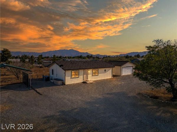 3201 W Retread Road , Pahrump, NV 89048