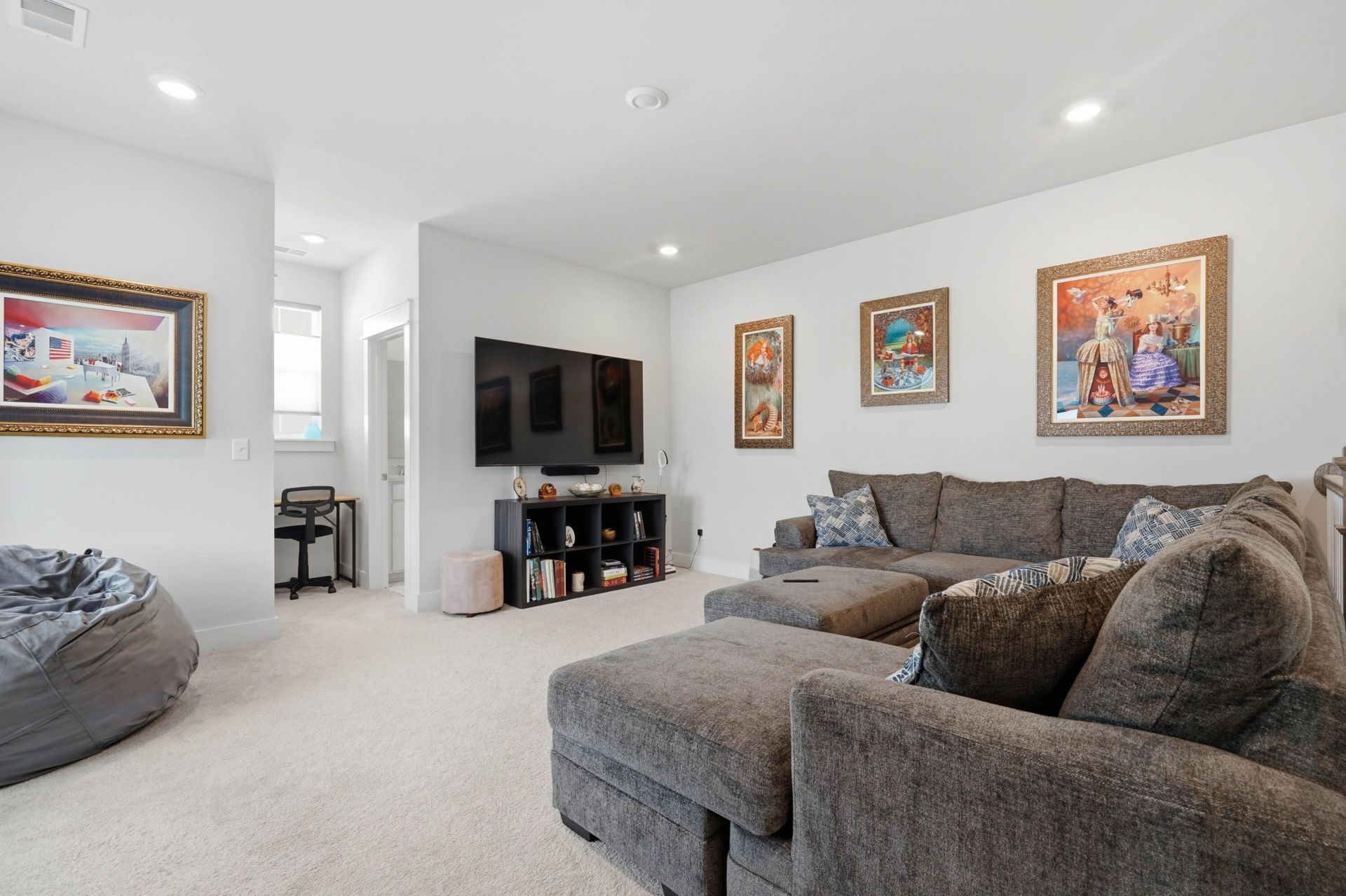 130 Medford Street Photo 30