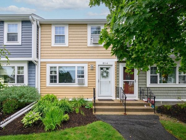 4 Lydon Lane, Unit B1-4, Halifax, MA 02338