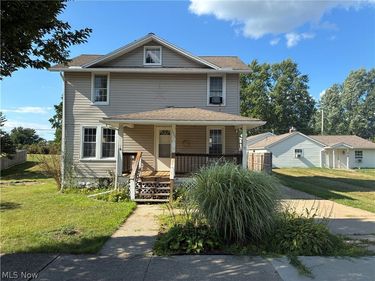 355 2nd Street SW, Brewster, OH 44613