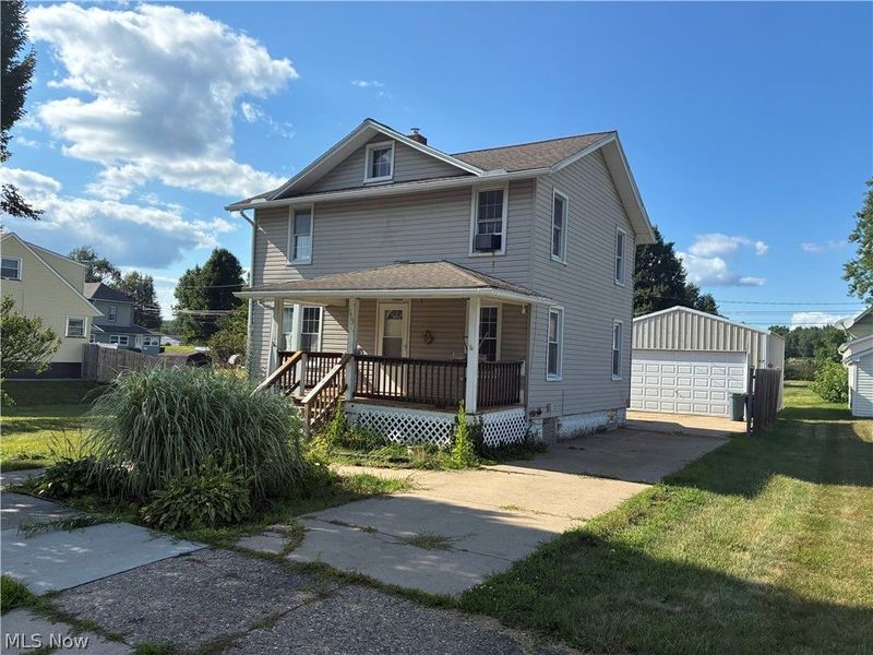 355 2nd Street SW, Brewster, OH 44613 Photo 3