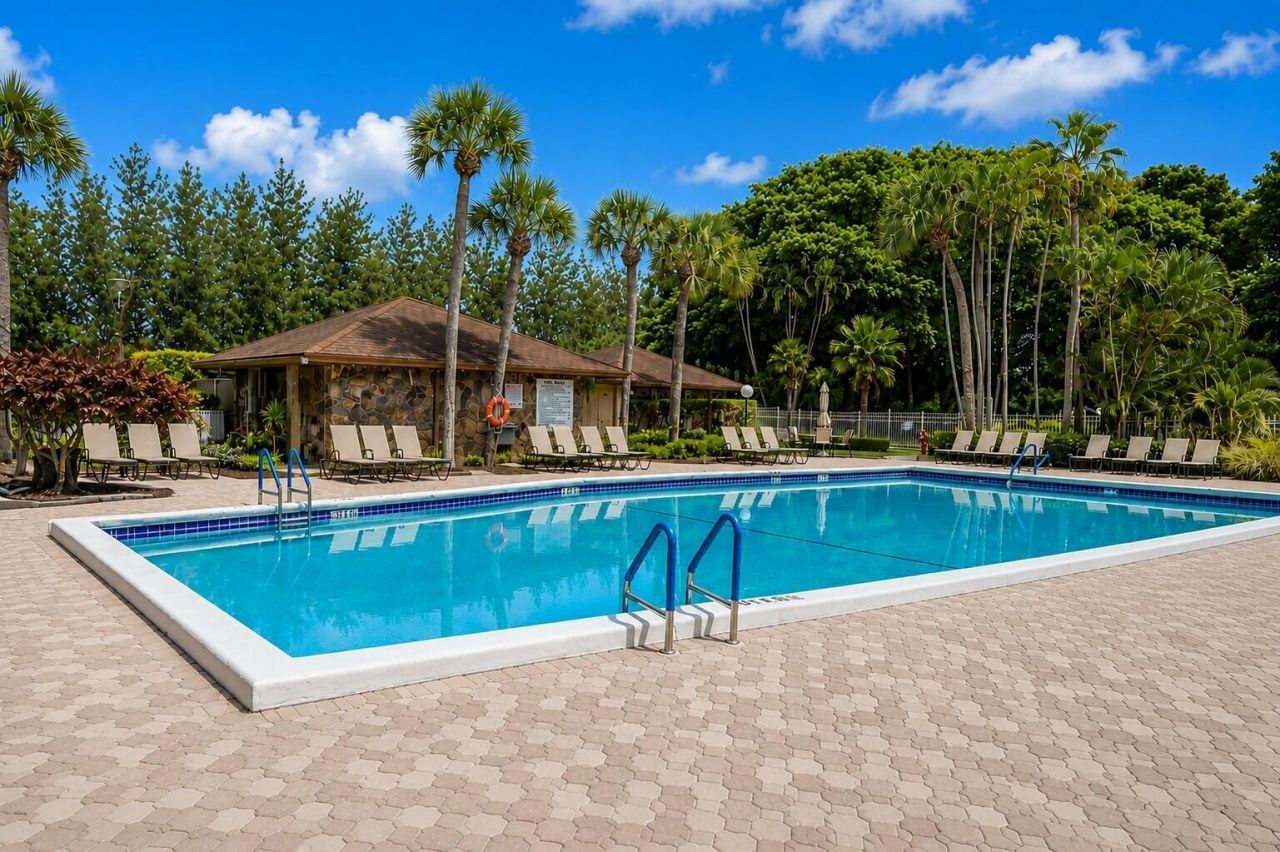 2691 S Course Drive, Unit 307, Pompano Beach, FL 33069 Photo