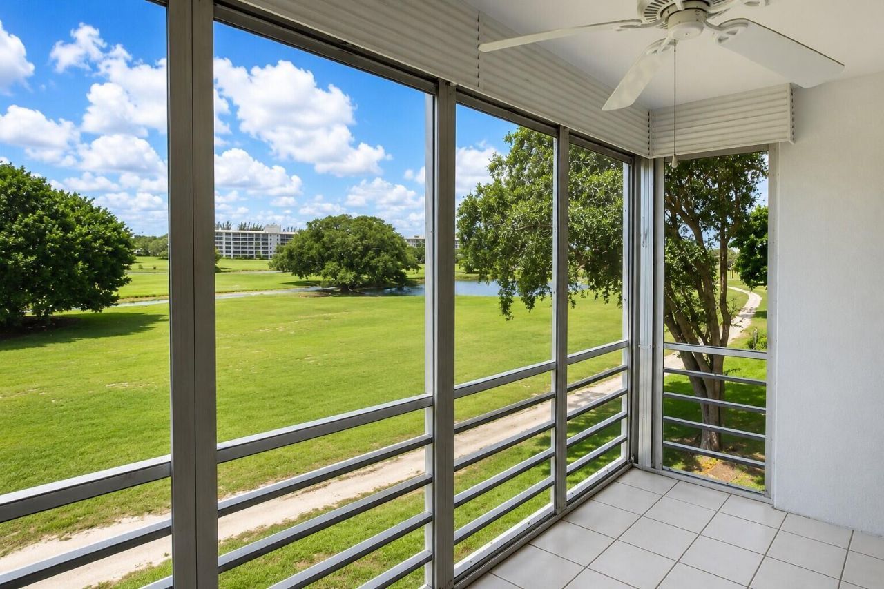 2691 S Course Drive, Unit 307, Pompano Beach, FL 33069 Photo