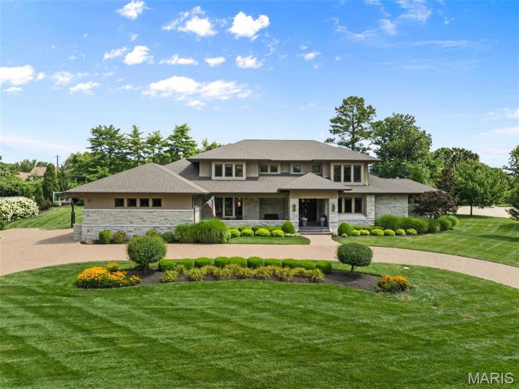 10 Sackston Woods Lane , Creve Coeur, MO 63141 Main Photo