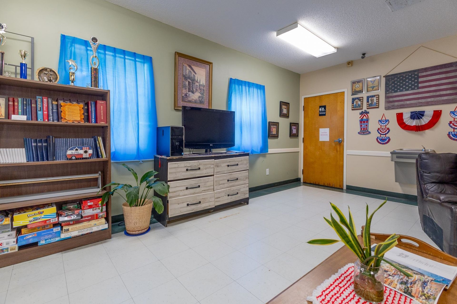 2317 Prince St.  Photo 4