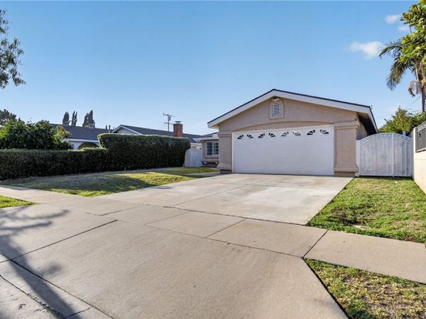6743 Agra St., Commerce, CA 90040