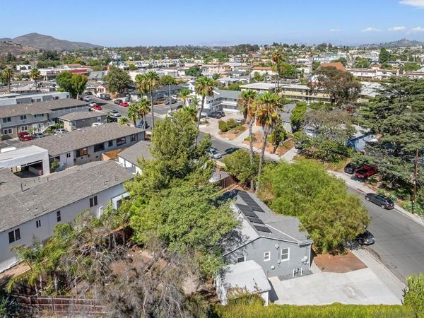 4840 67th, San Diego, CA 92115