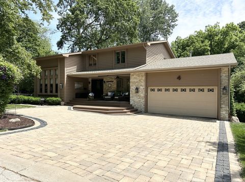Main Photo