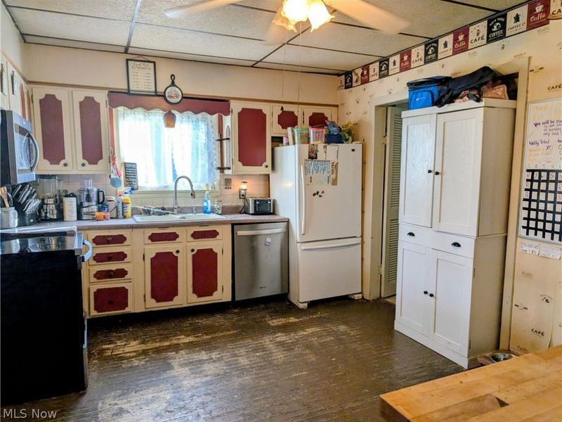 306 10th Street , Wellsville, OH 43968 Photo 6