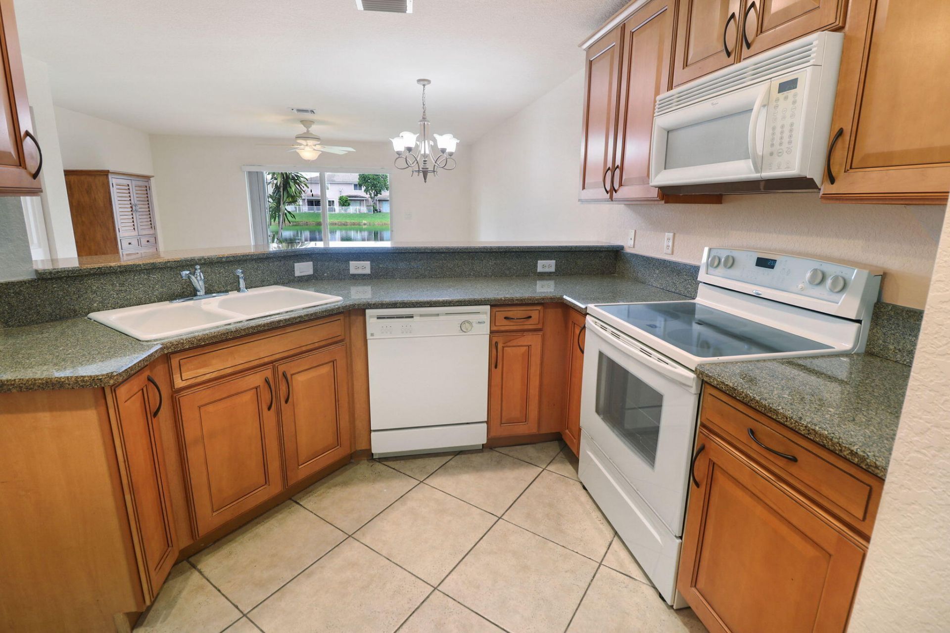5930 Royal Way, Tamarac, FL 33321 Photo