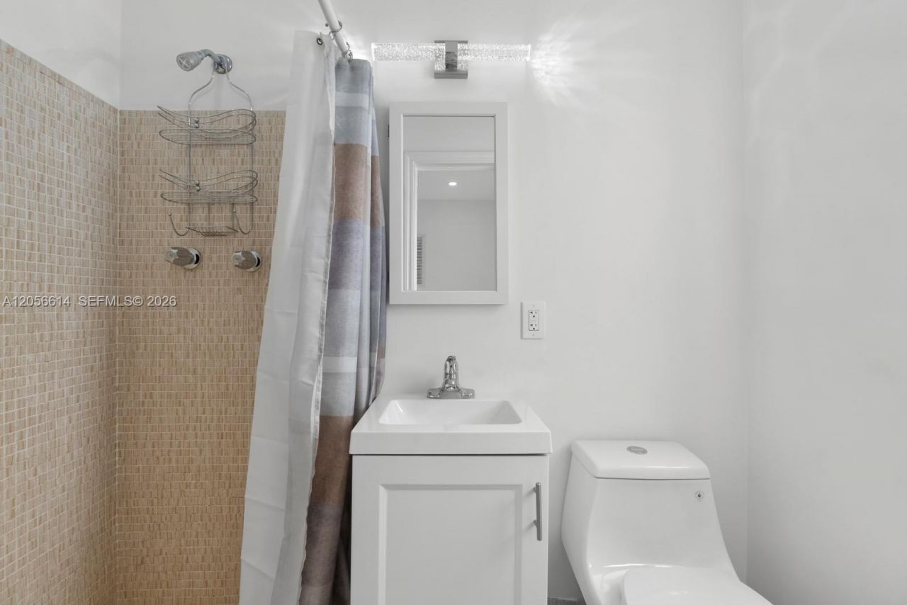 2500 Sunset Dr , Miami Beach, FL 33140 Photo