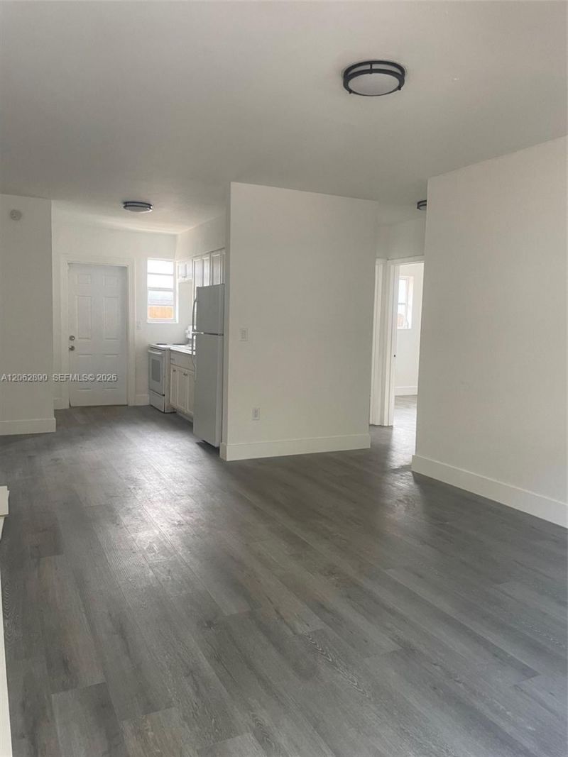 1831 NW 41st St , Miami, FL 33142 Photo