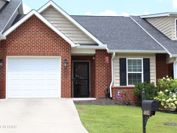1324 Hazelgreen Way, Knoxville, TN 37912