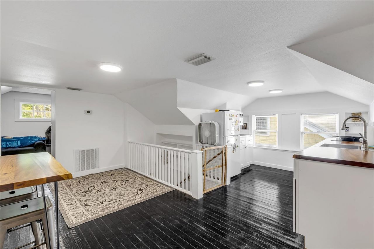 407 Magnolia Street, New Smyrna Beach, FL 32168 Photo