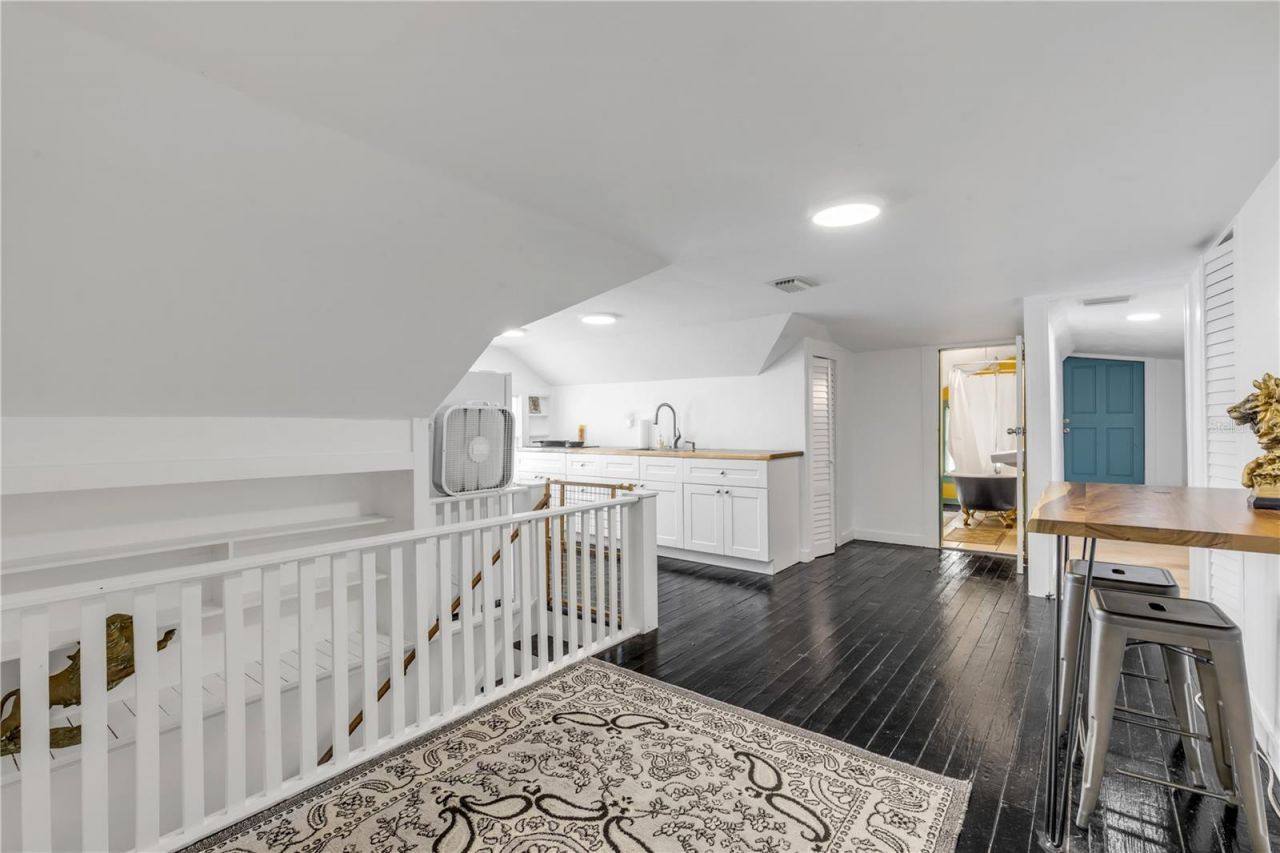 407 Magnolia Street, New Smyrna Beach, FL 32168 Photo