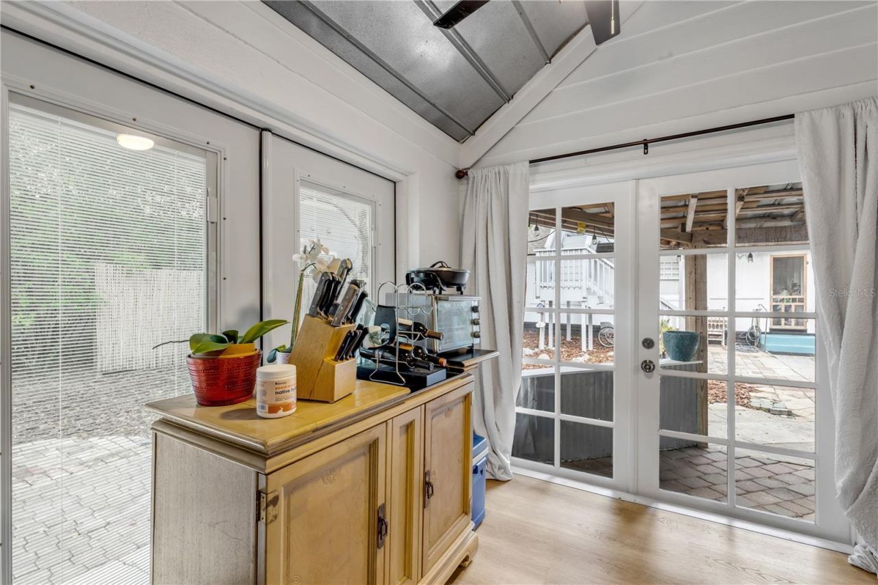 407 Magnolia Street, New Smyrna Beach, FL 32168 Photo