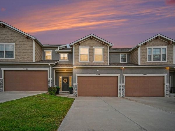 7438 Grand Slam Street, Parkville, MO 64152