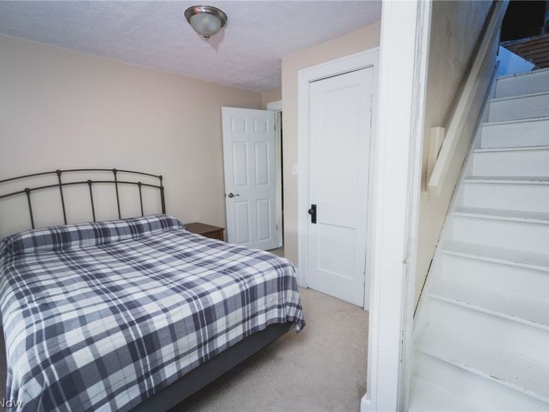 290 Cooper Foster Park Road W, Lorain, OH 44053 Photo 11