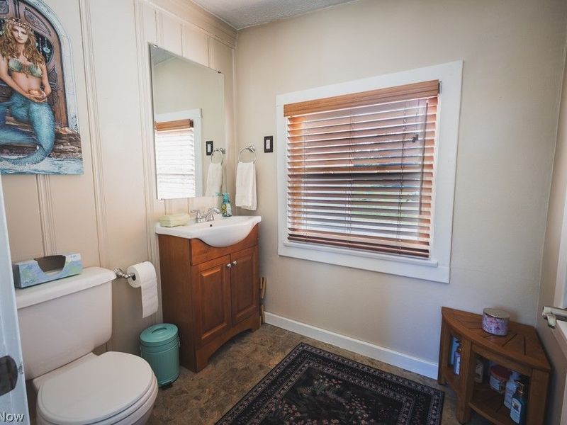 290 Cooper Foster Park Road W, Lorain, OH 44053 Photo 12