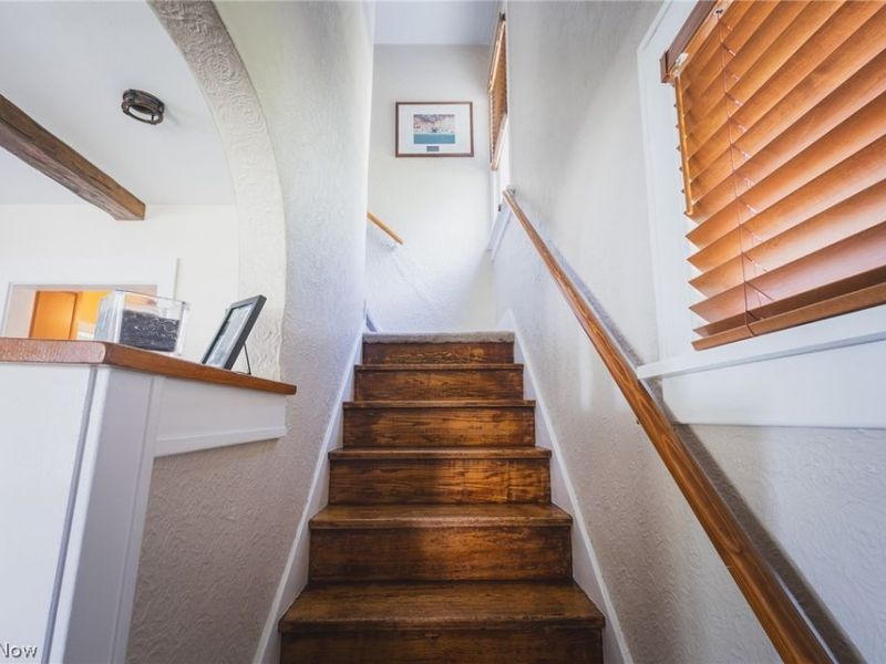 290 Cooper Foster Park Road W, Lorain, OH 44053 Photo 8
