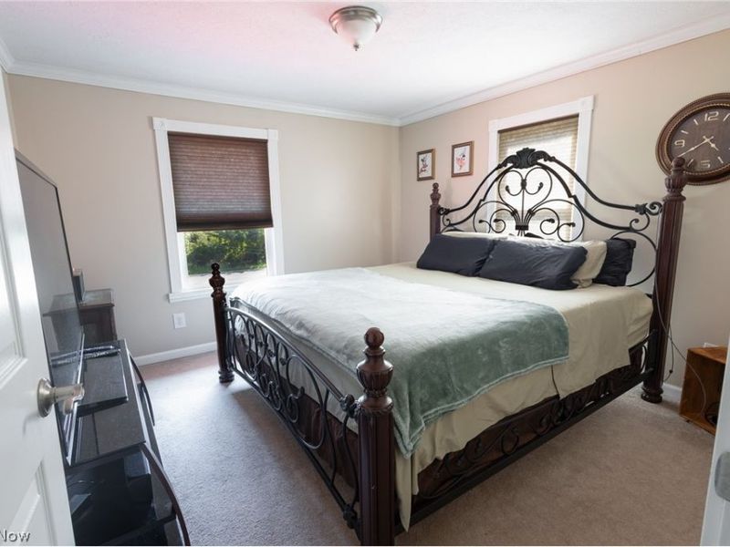 290 Cooper Foster Park Road W, Lorain, OH 44053 Photo 9