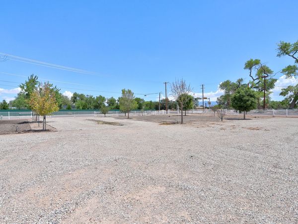 4401 Isleta Boulevard SW, Albuquerque, NM 87105