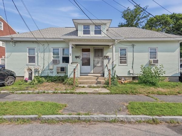 3-4 Jackson Place, Waltham, MA 02453