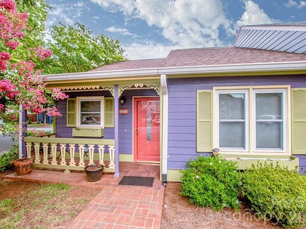 806 Prince Albert Court, Statesville, NC 28677