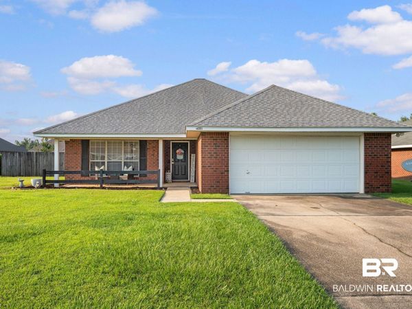 16781 Heartland Circle, Robertsdale, AL 36567