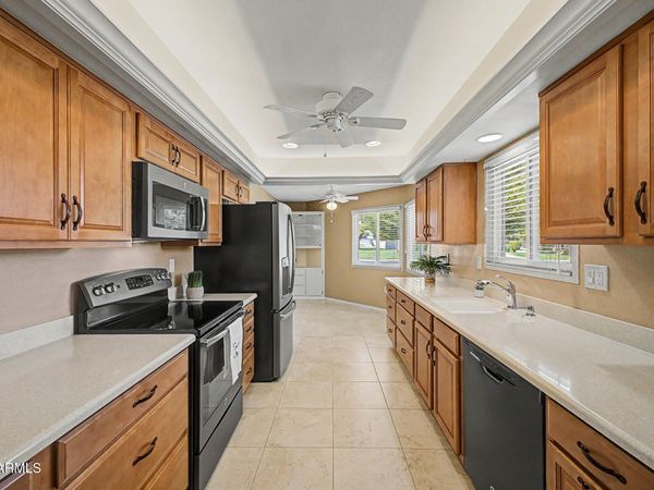 10433 W HUTTON Drive, Sun City, AZ 85351