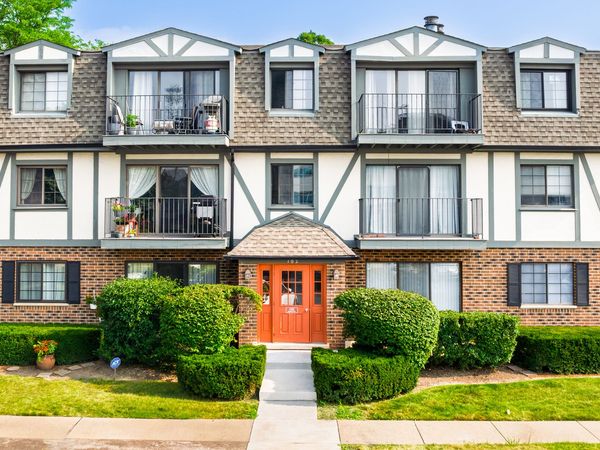 102 STEEPLE Drive , Unit B, Buffalo Grove, IL 60089