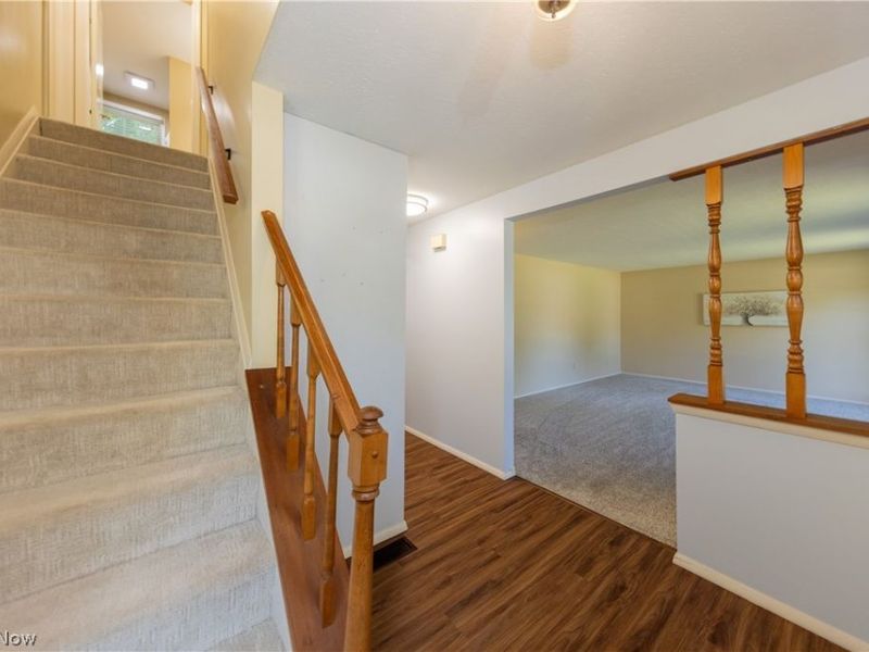 1058 Riverview Drive, Macedonia, OH 44056 Photo 4