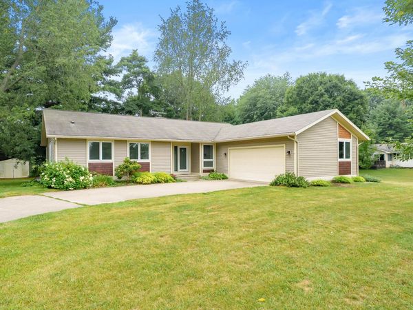 68377 Riverview Drive, South Haven, MI 49090