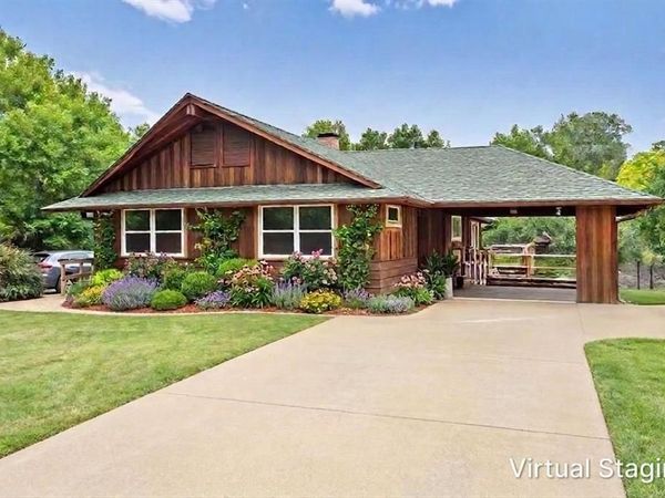 101 Royal Circle , Tool, TX 75143
