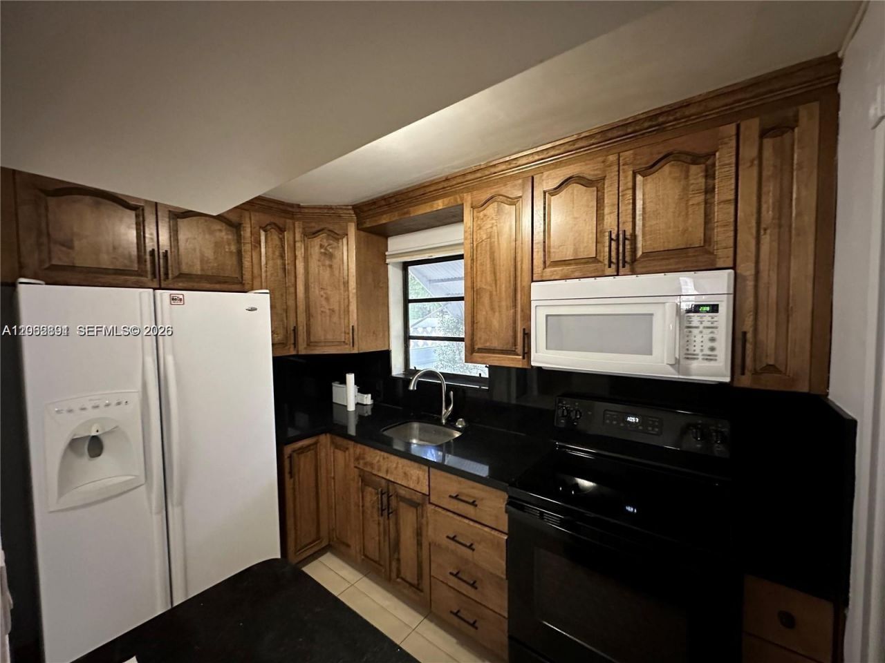 7880 NW 11th St, Pembroke Pines, FL 33024 Photo