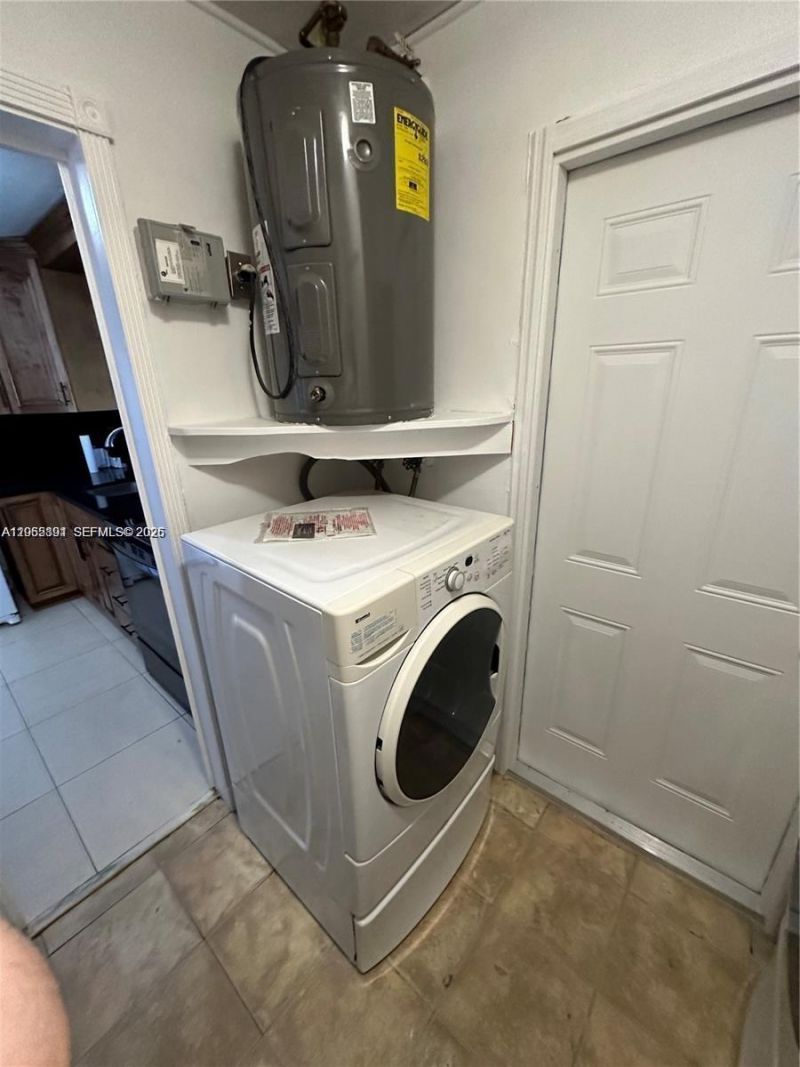 7880 NW 11th St, Pembroke Pines, FL 33024 Photo