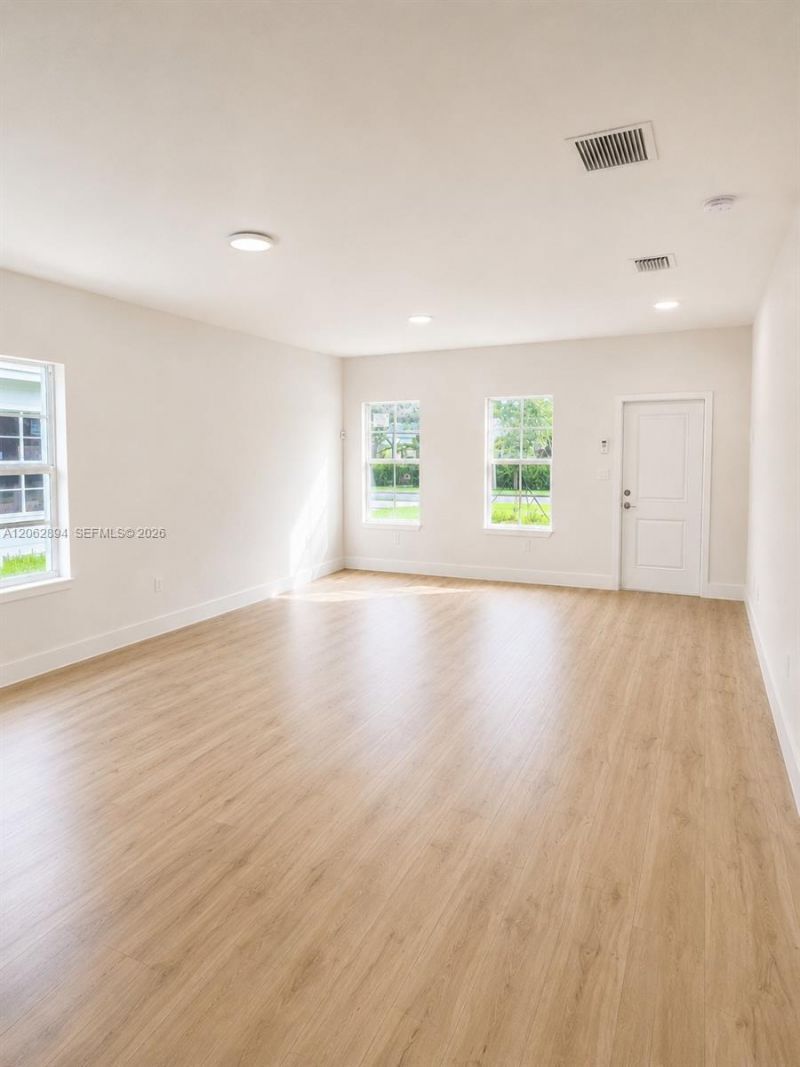 22055 Miami Ave, Miami, FL 33170 Photo