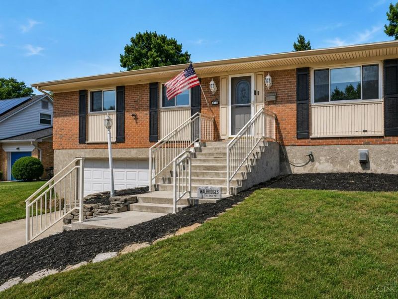 511 Milgin Drive, Delhi Twp, OH 45238 Photo 2