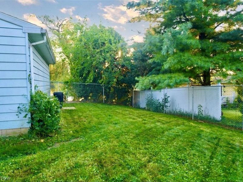 2930 Center Road , Poland, OH 44514 Photo 30