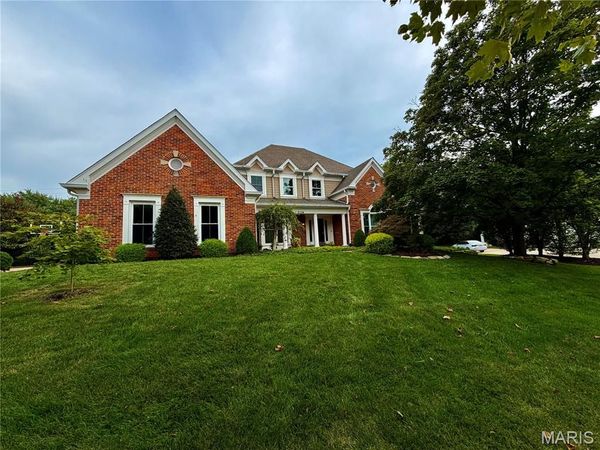 2154 White Lane Drive, Chesterfield, MO 63017