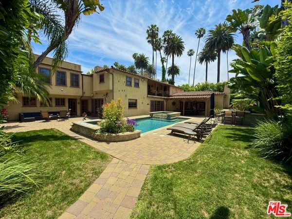 524 N Bedford Drive, Beverly Hills, CA 90210