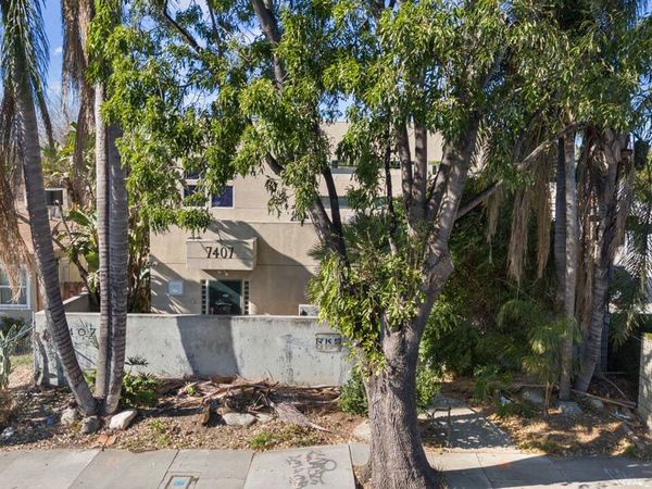 7407 Topanga Canyon Boulevard , Canoga Park, CA 91303