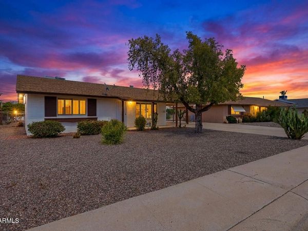 11042 W Canterbury Drive, Sun City, AZ 85351