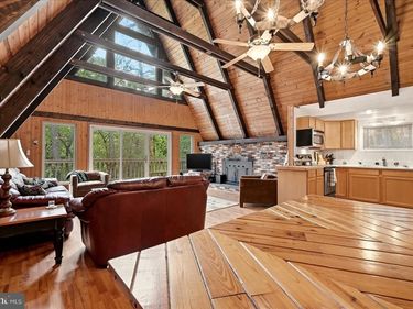863 LEE ROAD, BASYE, VA 22810