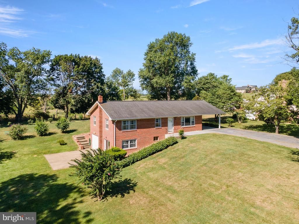 538 Mill Road, Woodstock, VA 22664 Main Photo