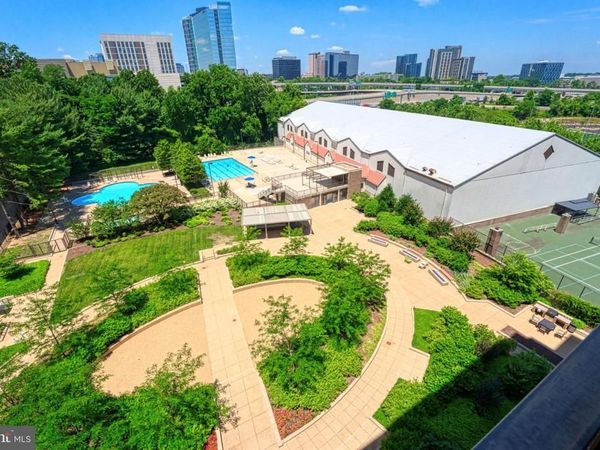 1800 OLD MEADOW ROAD, Unit 1021, MCLEAN, VA 22102