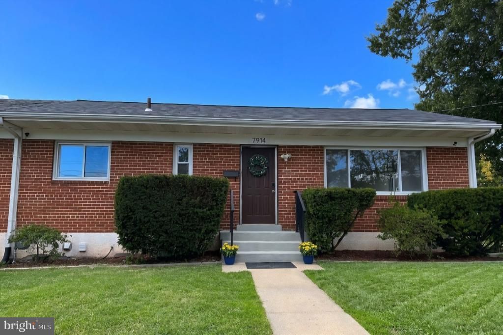 7914 W Park Drive, Hyattsville, MD 20783 Main Photo